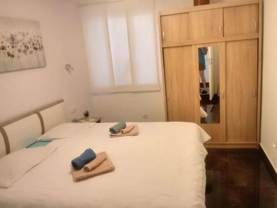 Apartment Apartma Nada, Tu Boste V Centru Poletnega Utripa Pula Croatia