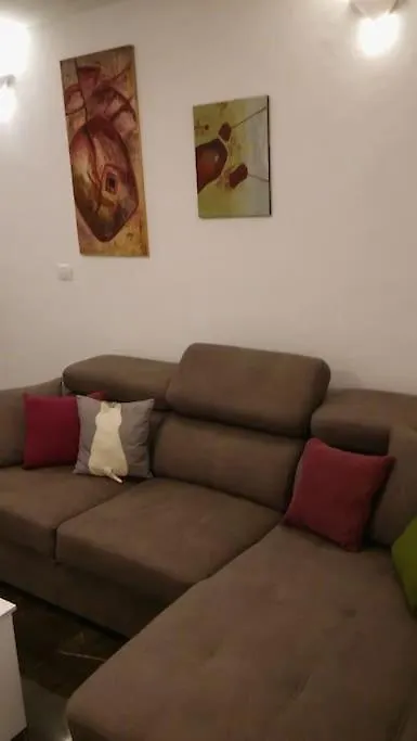 Apartma Nada, Tu Boste V Centru Poletnega Utripa Pula