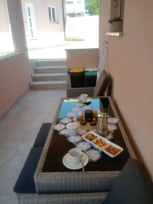 Apartma Nada, Tu Boste V Centru Poletnega Utripa Πούλα 0*,  Κροατία